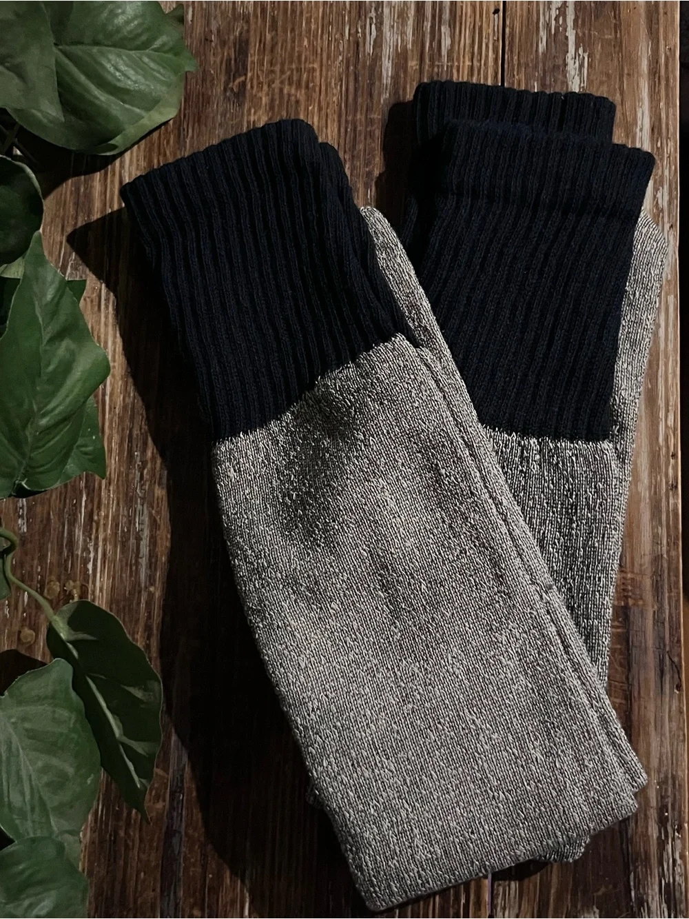 Men's Two-Tone Crew Socks - Black & Gray Winter